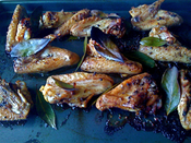 Chicken wings with lemon and black pepper